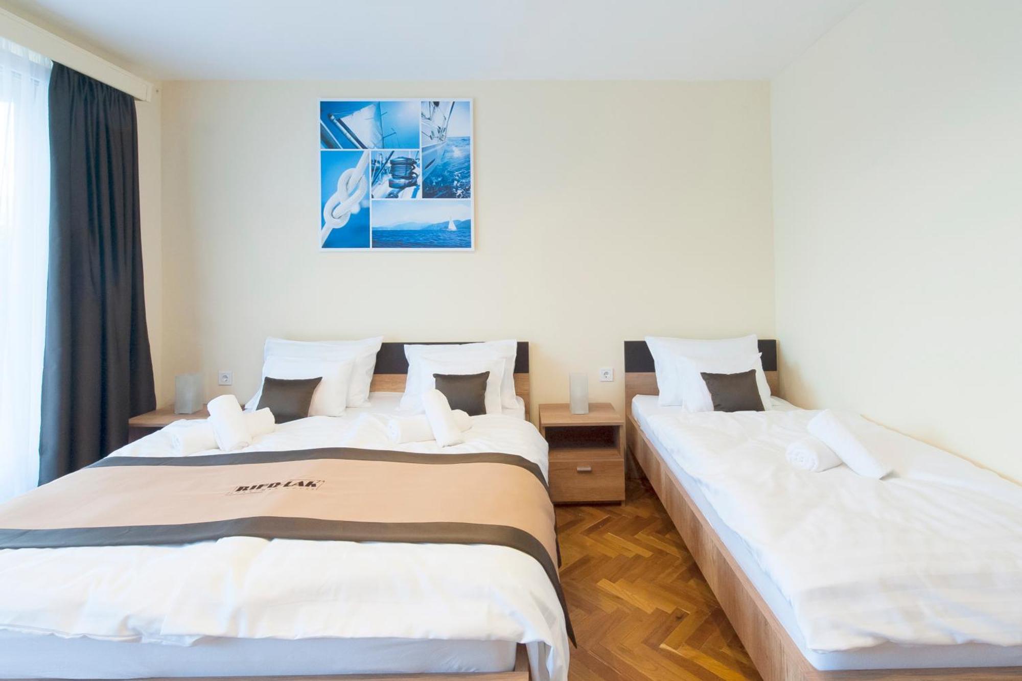 Bier-Lak Apartman House 71 Balatonlelle Exterior photo